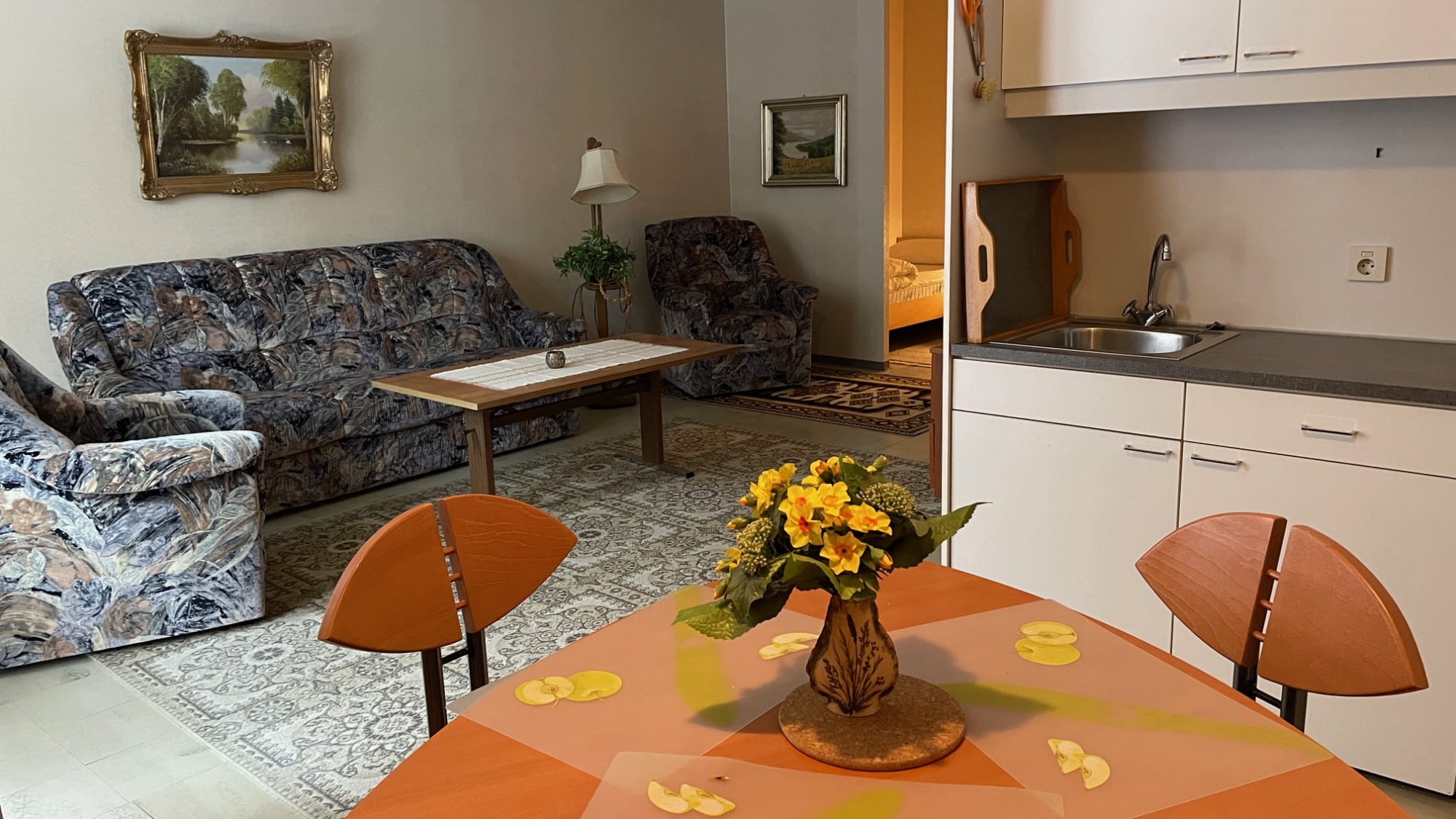 Essbereich mit Blick in den Wohnbereich Immobilien Altenau